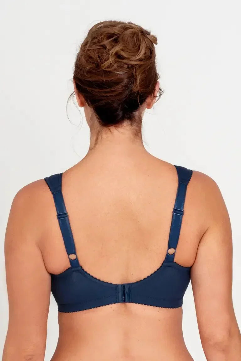 Triumph -  4 delni paket (75A-115F) 💝 Čipkast modrček